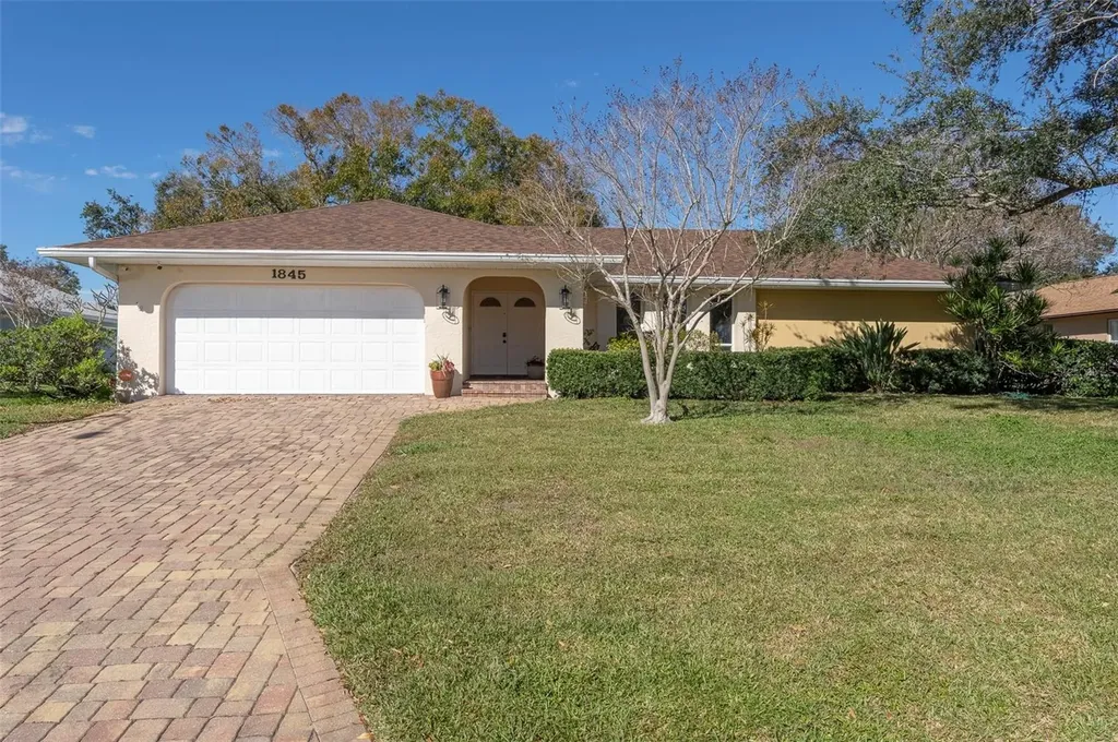 1845 72nd Avenue NE St Petersburg FL 33702