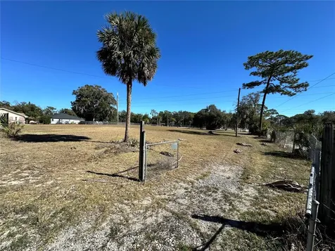 750 N Wekiwa Springs Road Apopka FL 32712