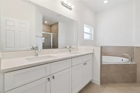 121 S Canoe Creek Road Kenansville FL 34739