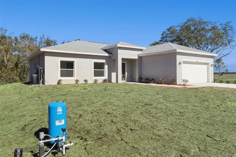 121 S Canoe Creek Road Kenansville FL 34739