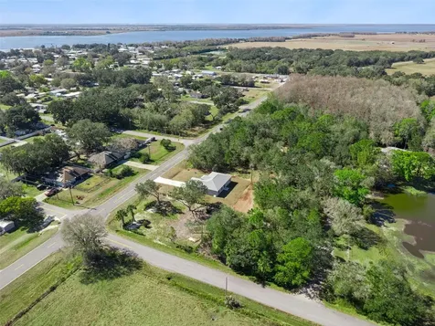121 S Canoe Creek Road Kenansville FL 34739