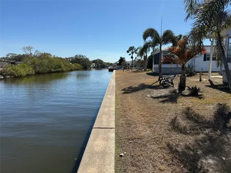 106 S Saint Thomas Circle Apollo Beach FL 33572