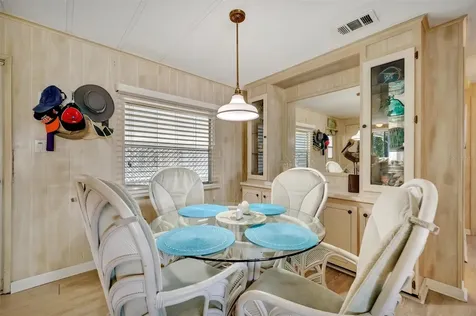 106 S Saint Thomas Circle Apollo Beach FL 33572