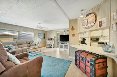 106 S Saint Thomas Circle Apollo Beach FL 33572