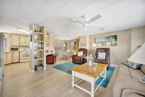 106 S Saint Thomas Circle Apollo Beach FL 33572
