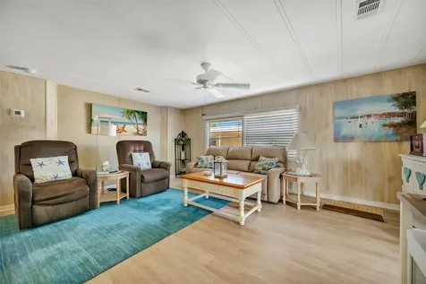 106 S Saint Thomas Circle Apollo Beach FL 33572
