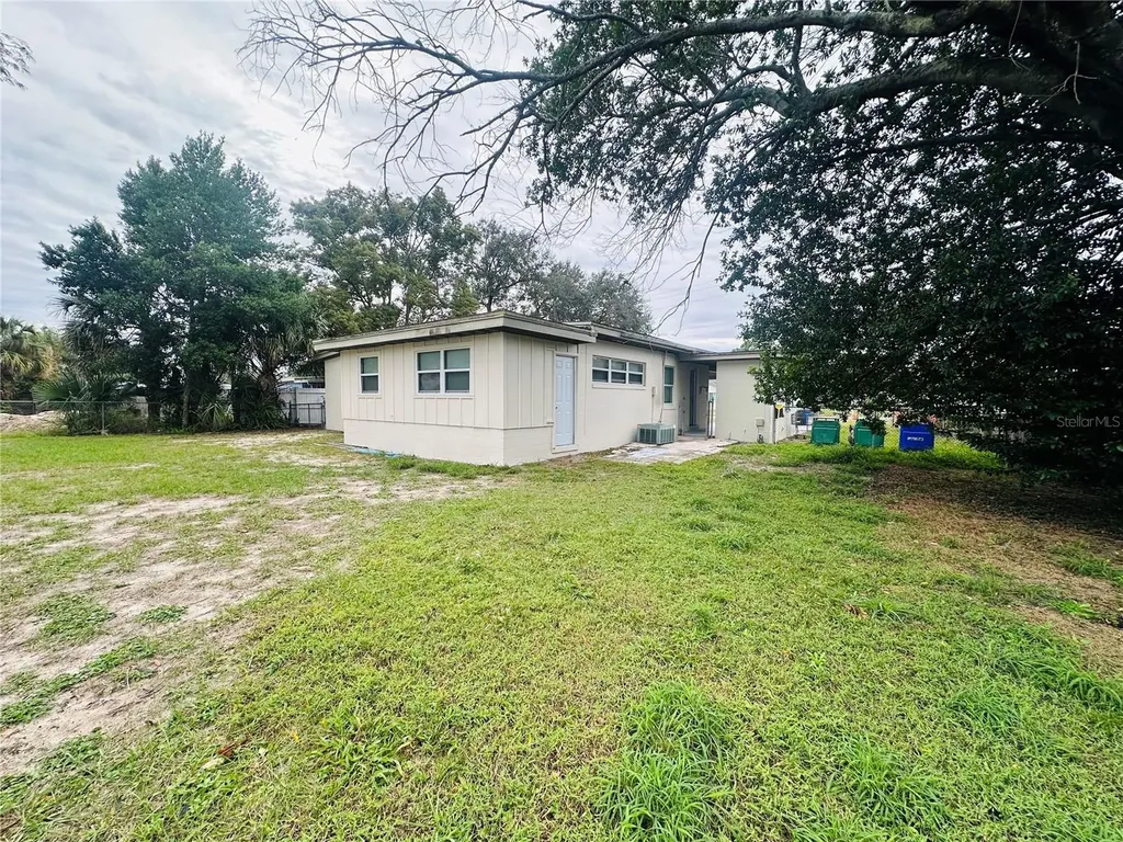 6033 Balboa Drive Orlando FL 32808