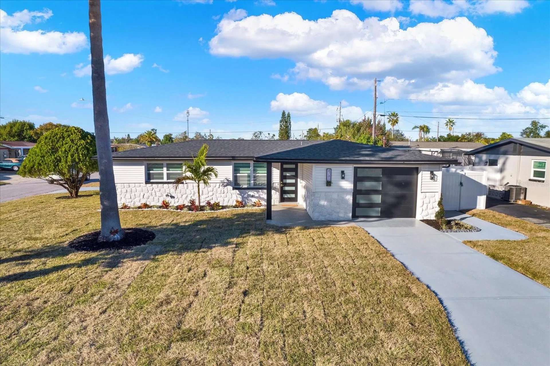 4745 Guardian Avenue Holiday FL 34690
