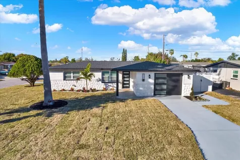 4745 Guardian Avenue Holiday FL 34690