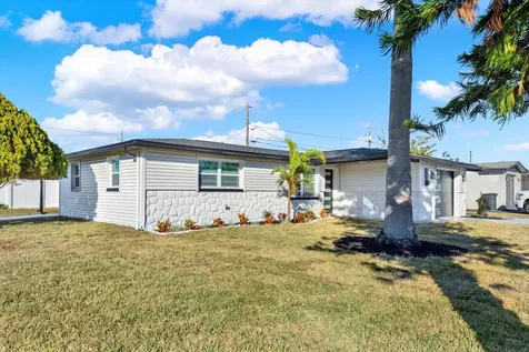 4745 Guardian Avenue Holiday FL 34690
