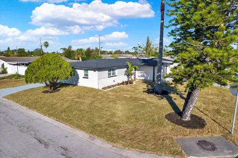 4745 Guardian Avenue Holiday FL 34690