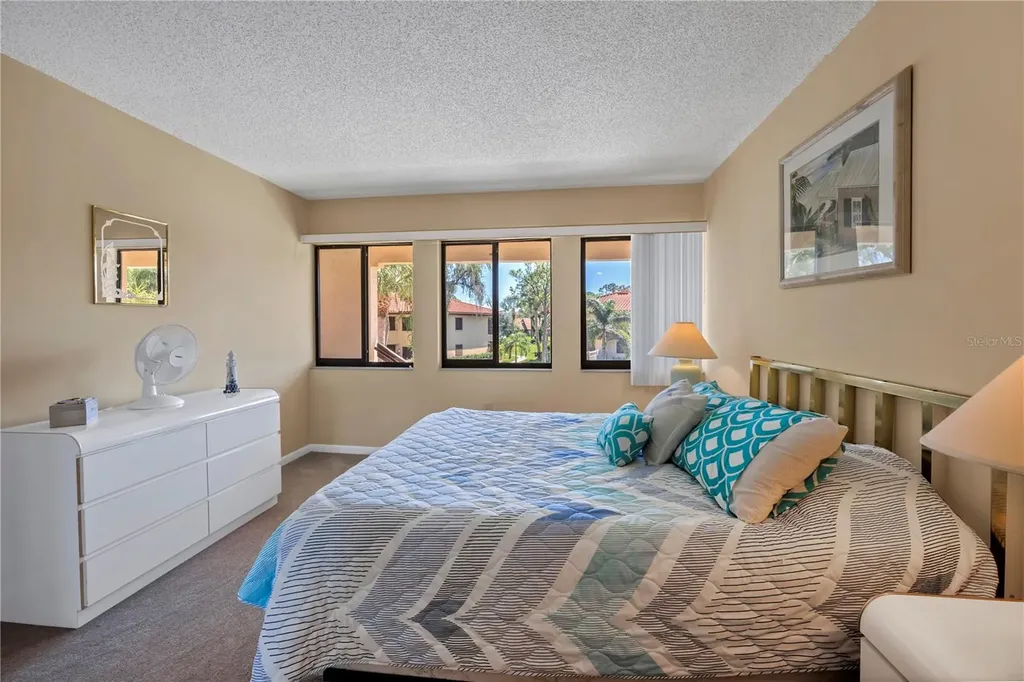 5205 Lake Village Drive Sarasota FL 34235