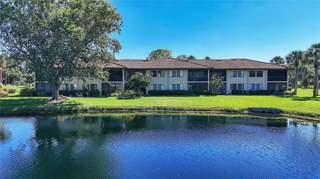 5205 Lake Village Drive Sarasota FL 34235