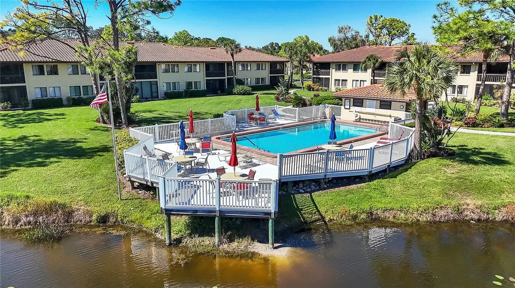 5205 Lake Village Drive Sarasota FL 34235