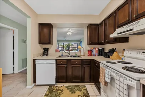 5205 Lake Village Drive Sarasota FL 34235