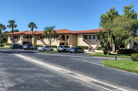 5205 Lake Village Drive Sarasota FL 34235