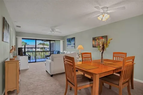 5205 Lake Village Drive Sarasota FL 34235