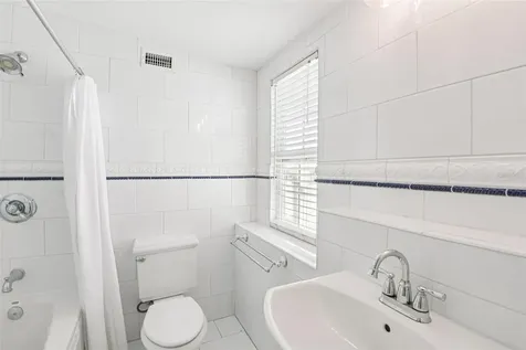 104 Palmera Boulevard NE St Petersburg FL 33704