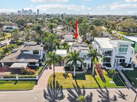 104 Palmera Boulevard NE St Petersburg FL 33704