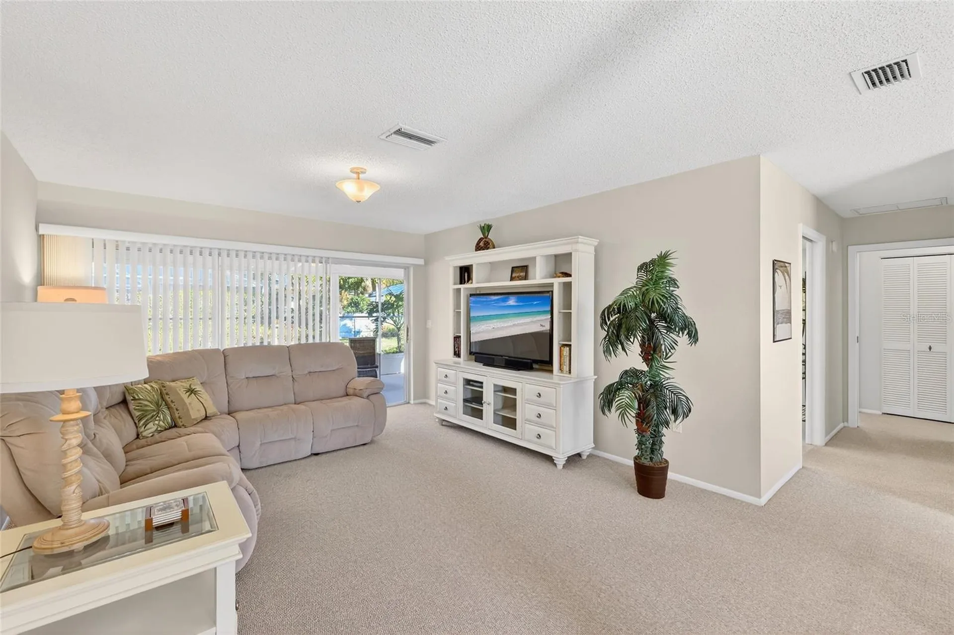 6812 19th Avenue W Bradenton FL 34209
