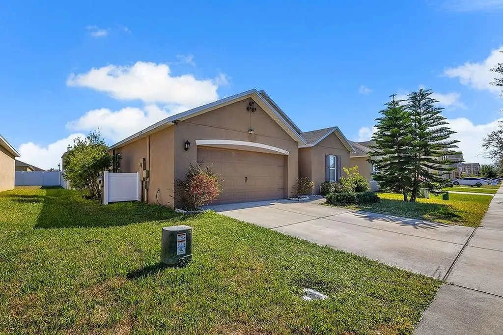 397 Aberdeen Drive Davenport FL 33896