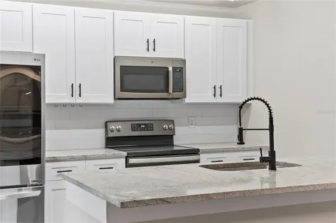 2920 Pecan Avenue Leesburg FL 34748