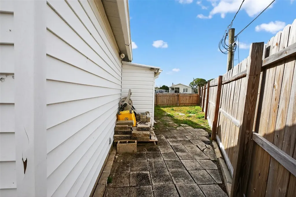 5413 Isabelle Avenue Port Orange FL 32127