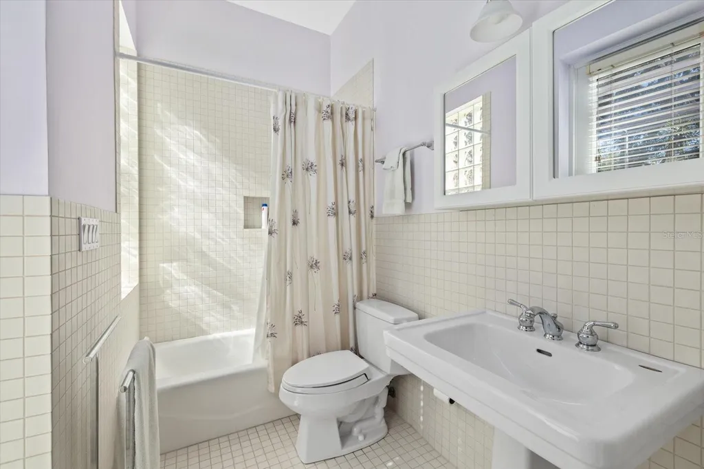 4939 Peregrine Point Way Sarasota FL 34231