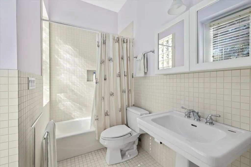 4939 Peregrine Point Way Sarasota FL 34231