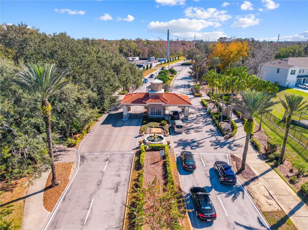 1020 Golf Course Parkway Davenport FL 33837