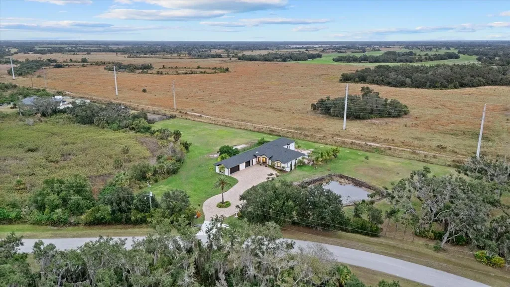 5301 Saddle Oak Trail Sarasota FL 34241