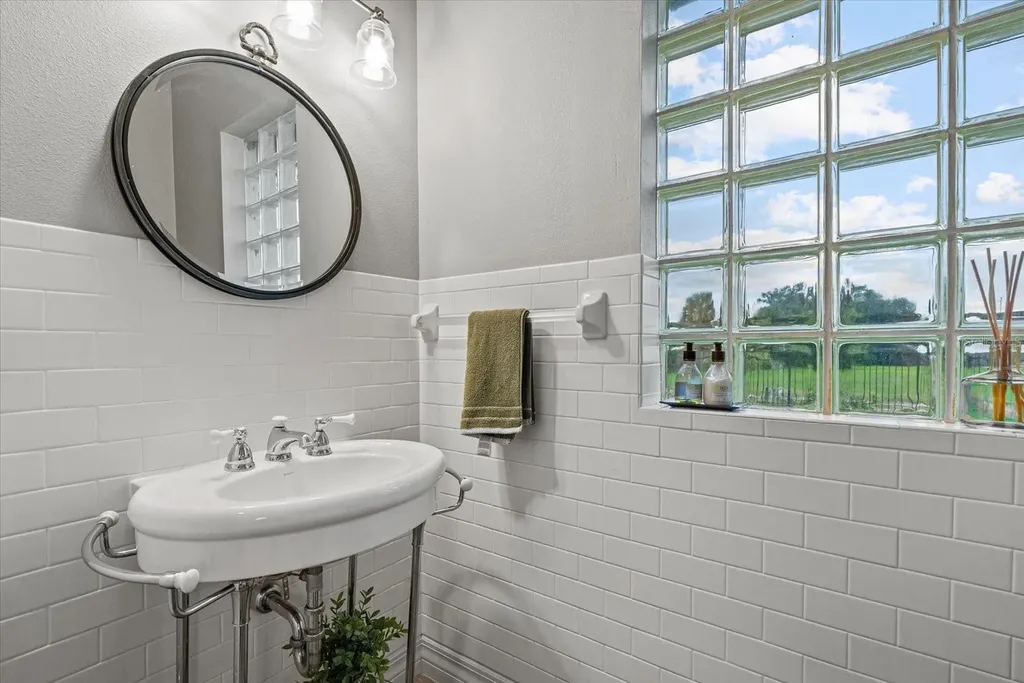 5301 Saddle Oak Trail Sarasota FL 34241