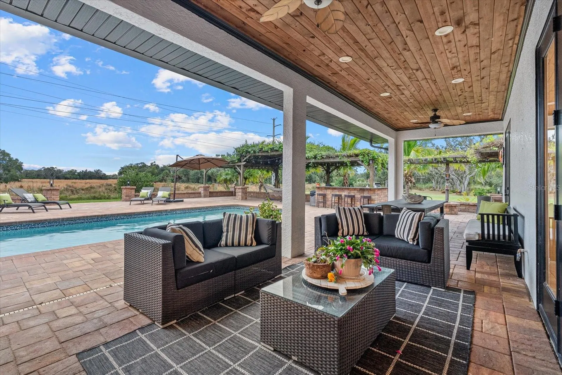 5301 Saddle Oak Trail Sarasota FL 34241
