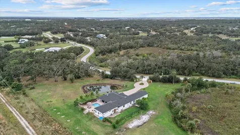5301 Saddle Oak Trail Sarasota FL 34241
