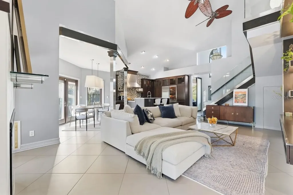 648 Santa Maria Drive Tierra Verde FL 33715