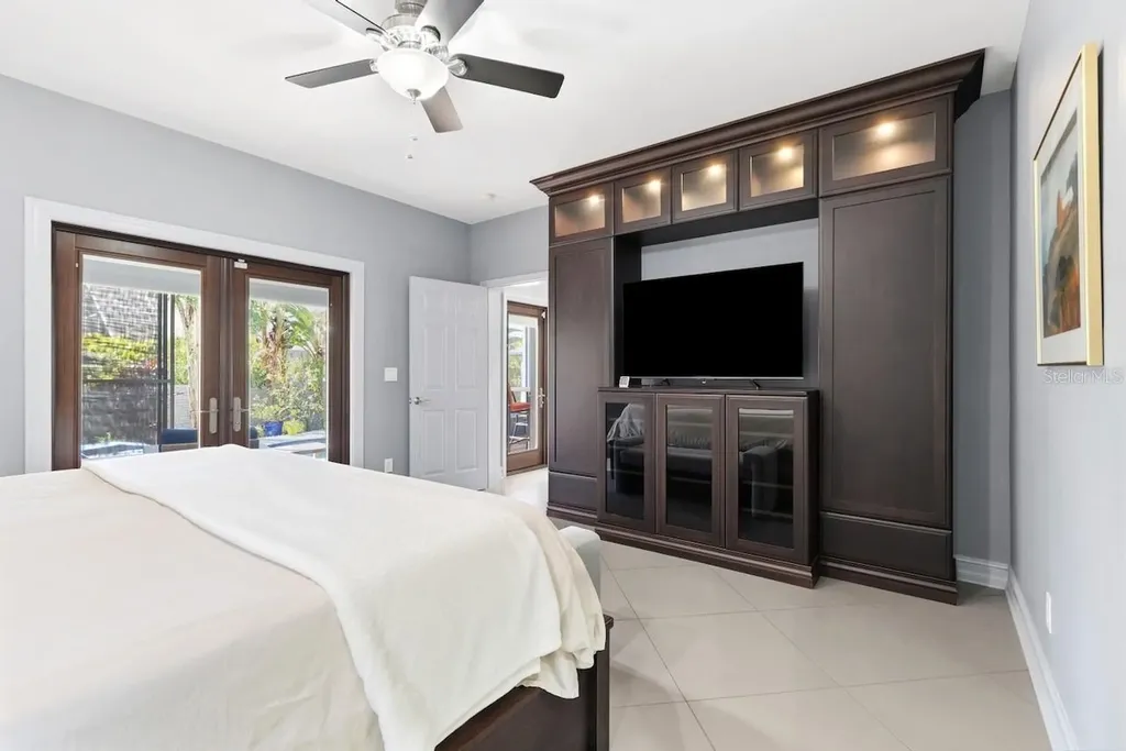 648 Santa Maria Drive Tierra Verde FL 33715