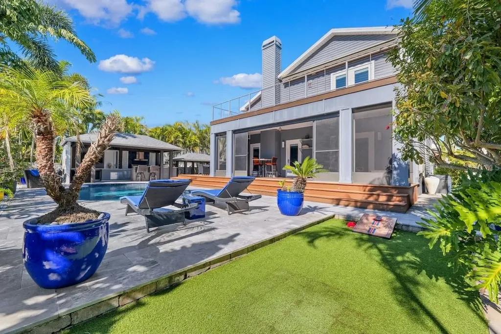 648 Santa Maria Drive Tierra Verde FL 33715