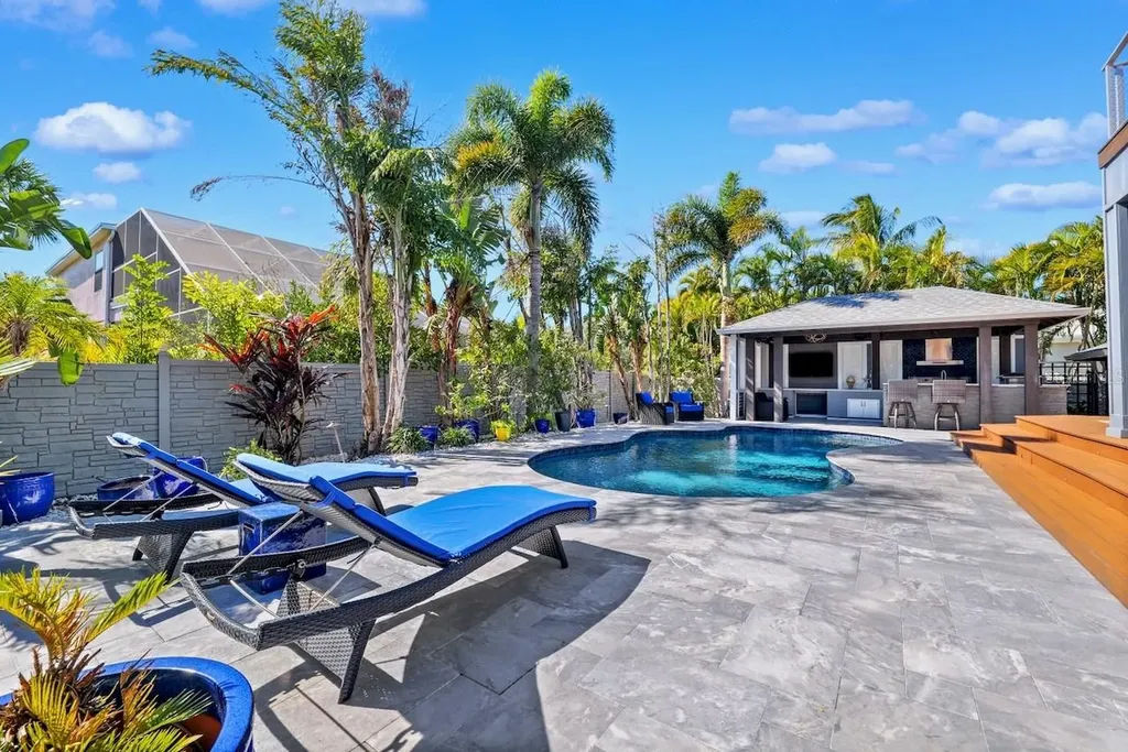 648 Santa Maria Drive Tierra Verde FL 33715