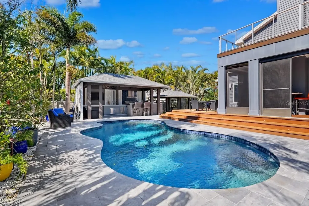 648 Santa Maria Drive Tierra Verde FL 33715