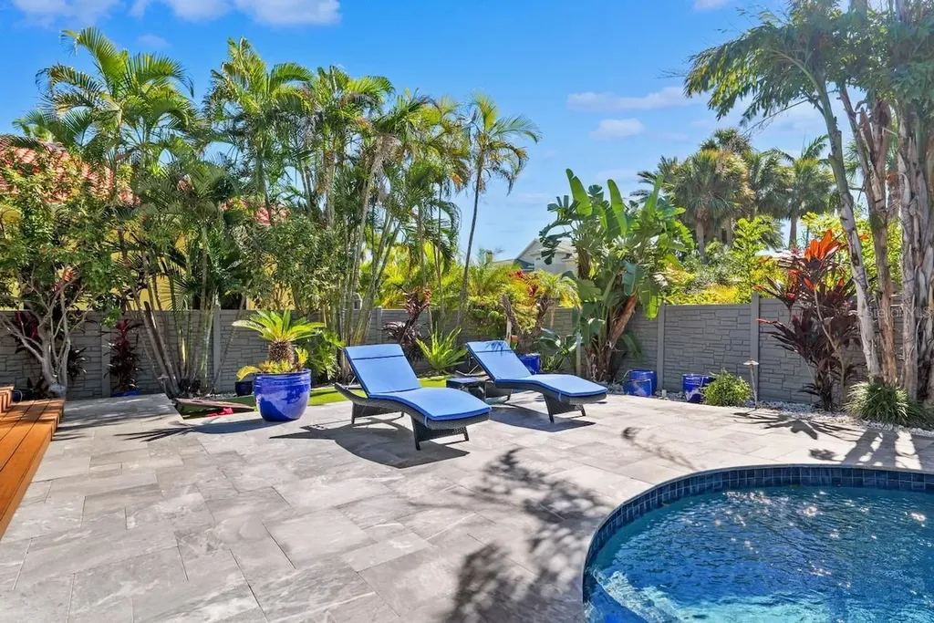 648 Santa Maria Drive Tierra Verde FL 33715