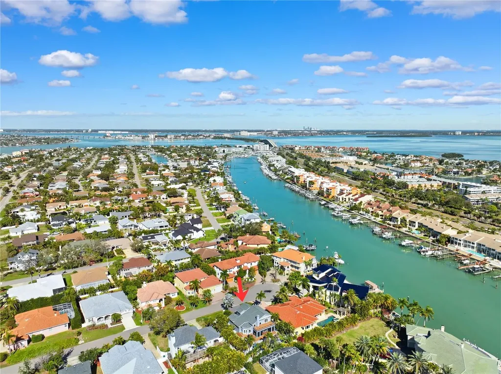 648 Santa Maria Drive Tierra Verde FL 33715