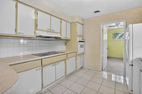 450 NW 12th Avenue Boca Raton FL 33486