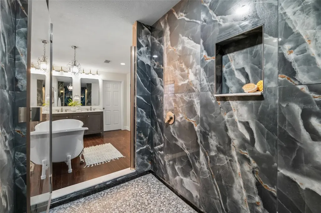 300 E Idlewild Avenue Tampa FL 33604