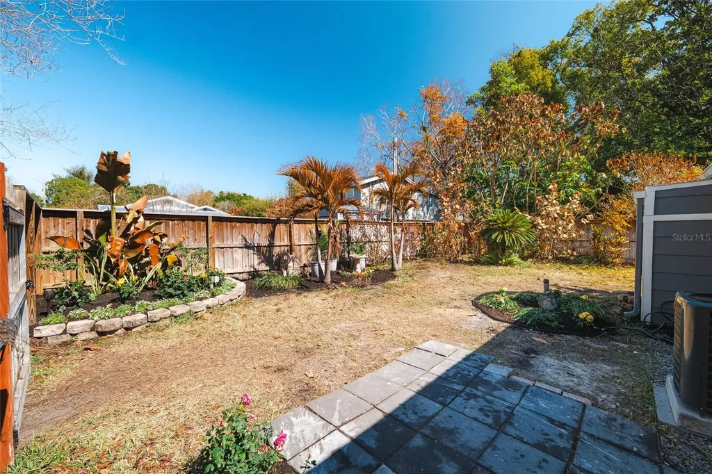 300 E Idlewild Avenue Tampa FL 33604