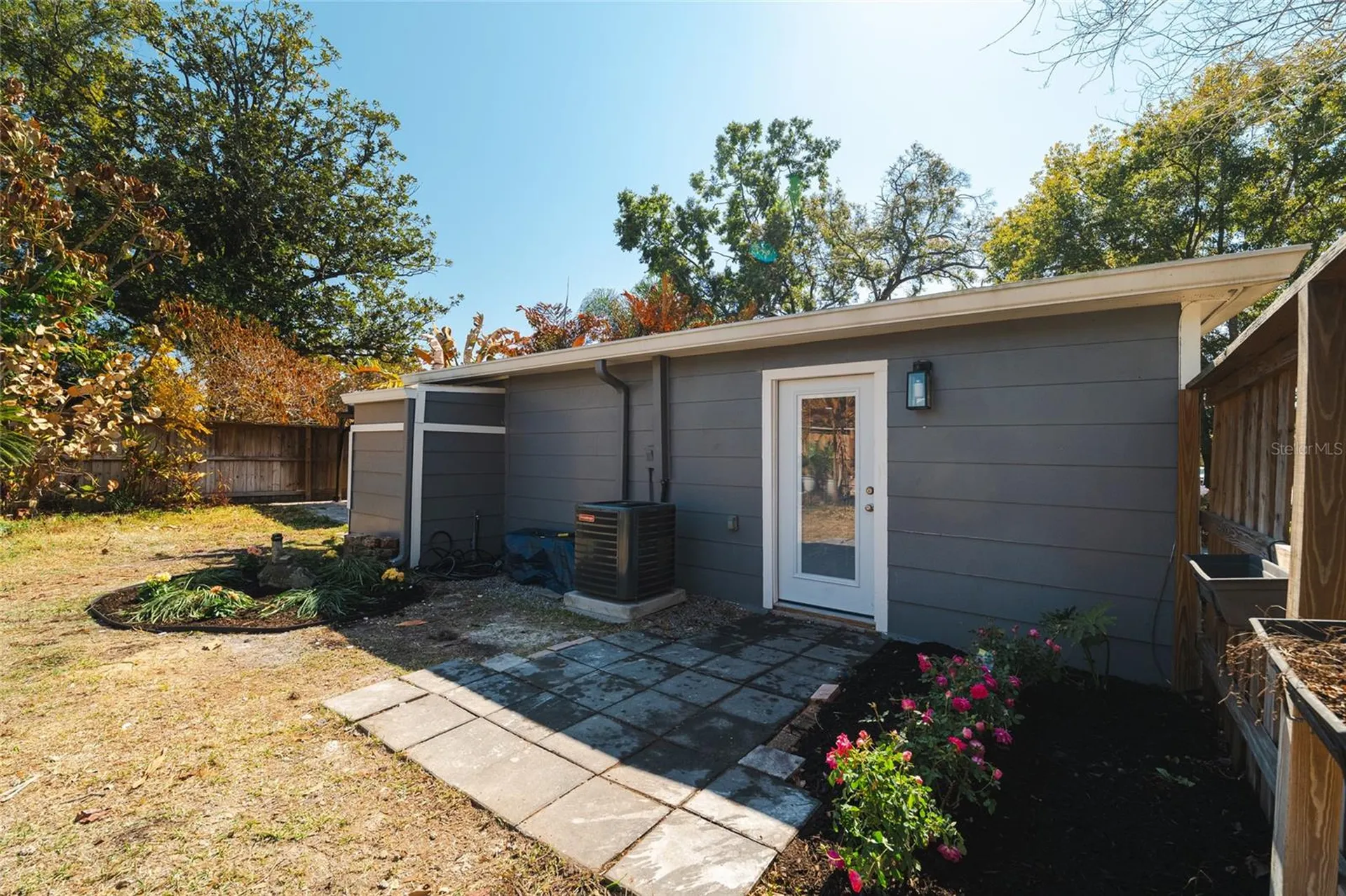 300 E Idlewild Avenue Tampa FL 33604