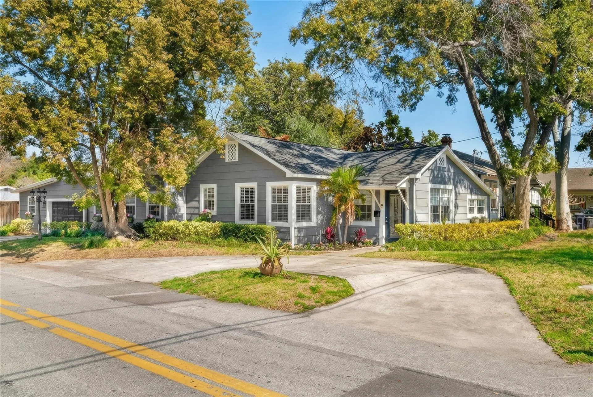 300 E Idlewild Avenue Tampa FL 33604