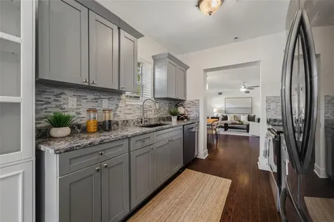 300 E Idlewild Avenue Tampa FL 33604