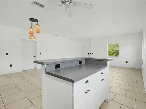 4539 Horseshoe Avenue North Port FL 34286
