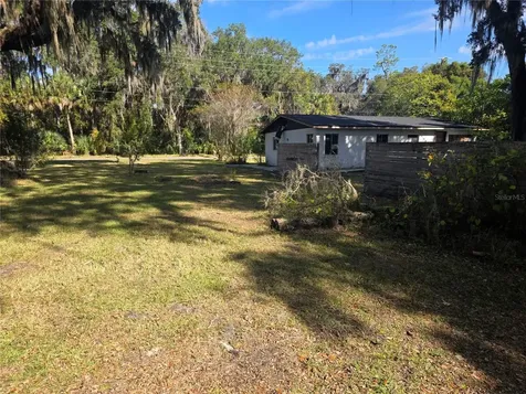 22629 SE 71st Avenue Hawthorne FL 32640