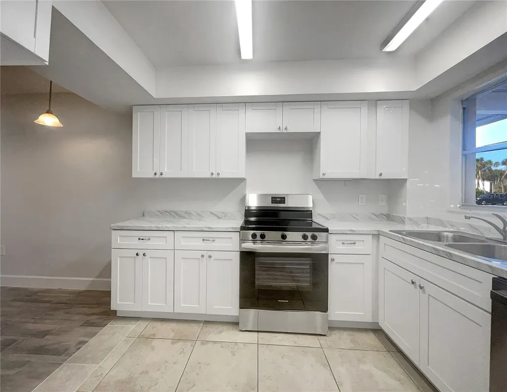 1028 Apollo Beach Boulevard Apollo Beach FL 33572